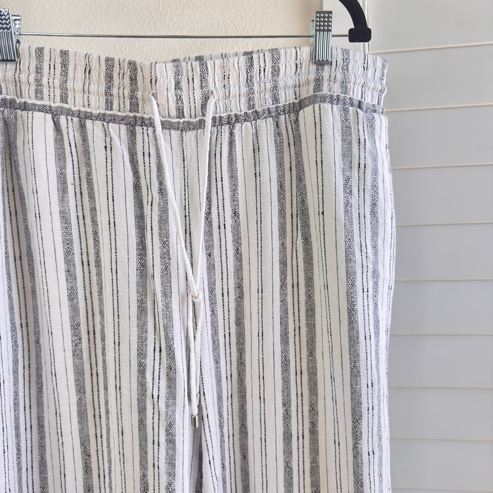 Time & True. Size XL, Striped Wide Leg Pants - Picture 3 of 8